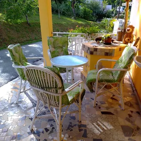Apartman Sirena Pićan Exterior foto